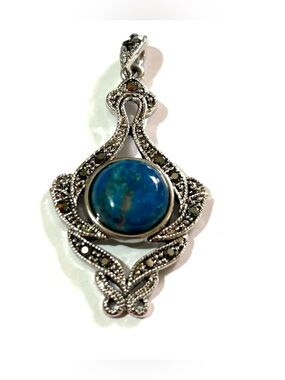 Vintage Blue and Teal Round Stone Filigree Pendant Necklace
